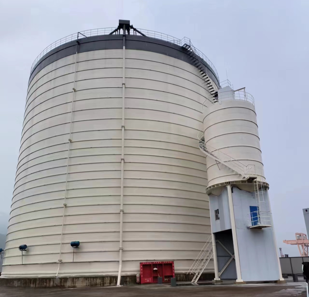 大峪镇10万吨水泥钢板库